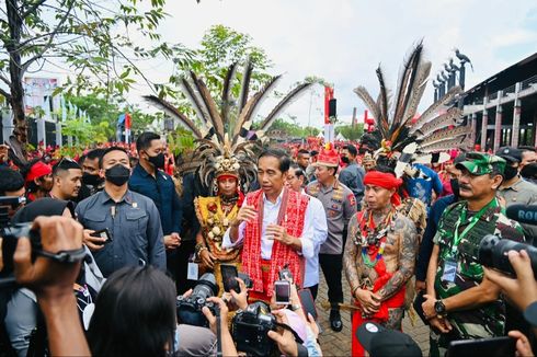 Jokowi Sebut Menteri Basuki, Ganjar hingga Prabowo Saat Ditanya soal Pemimpin Rambut Putih
