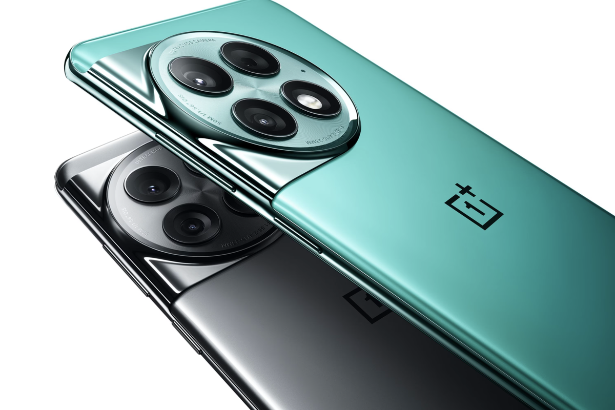 OnePlus Ace 2 Pro menawarkan dua pilihan warna, yaitu Aurora Green dan Titanium Grey