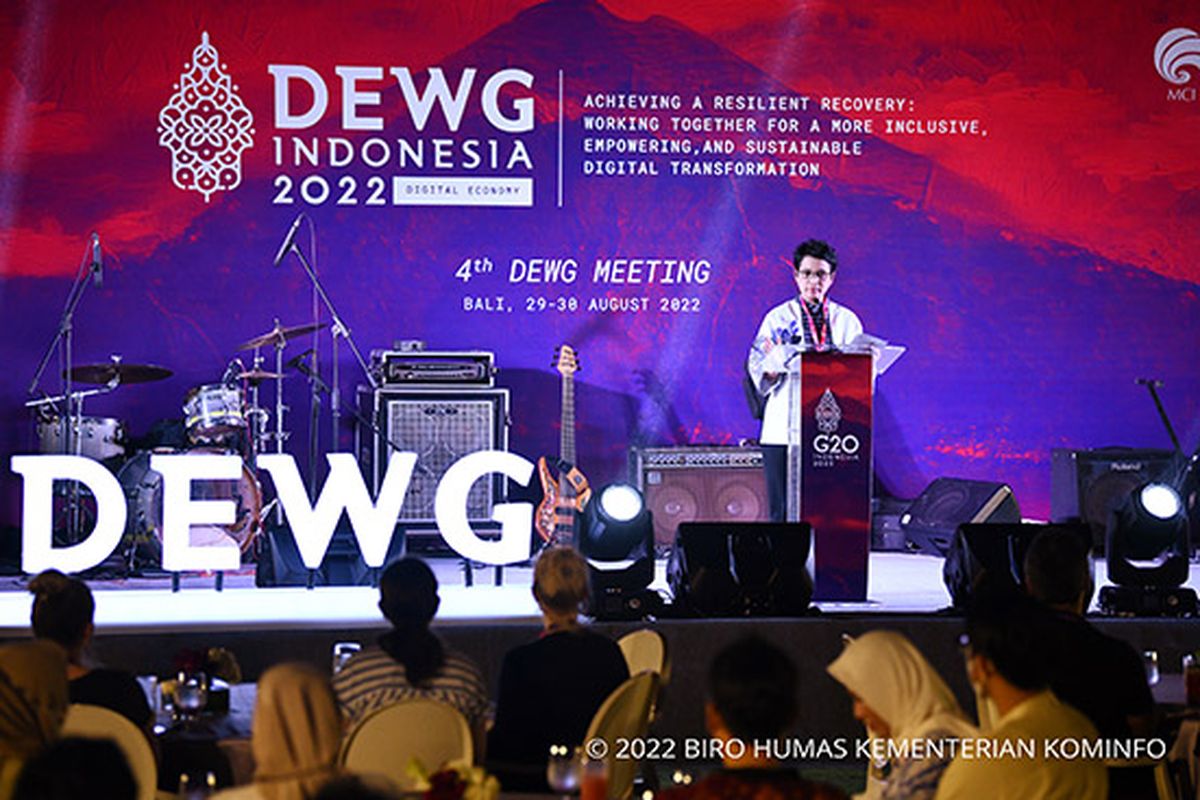 Sekjen Kementerian Komifo Mira Tayyiba dalam Welcome Dinner DEWG G20 di Unity Garden Mulia Resort Nusa Dua, Badung, Bali, Minggu (28/08/2022). 