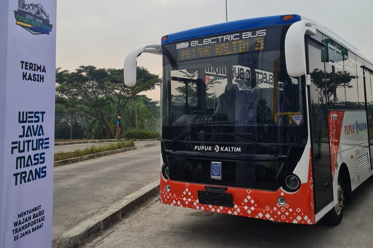 Bus listrik milik Pupuk Kaltim