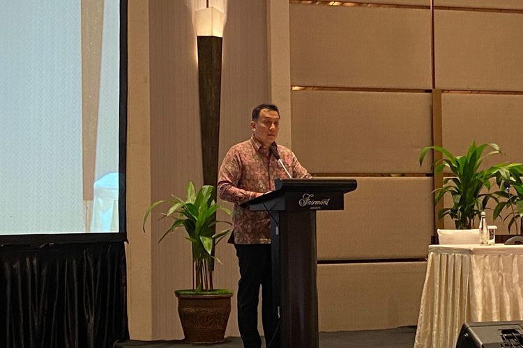 Wamen LH, Diaz Hendripriyono, menjelaskan persiapan Indonesia menjelang COP30, Jakarta Pusat, Selasa (27/8/2025). 