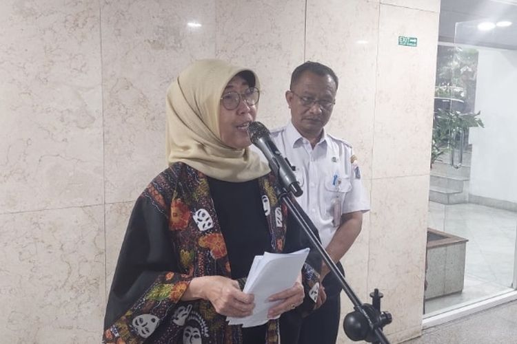 Asisten Kesejahteraan Rakyat Sekretariat Daerah DKI Jakarta, Widyastuti saat menjelaskan soal Kartu Jakarta Mahasiswa Unggul (KJMU) di Balai Kota DKI, Rabu (6/3/2024).