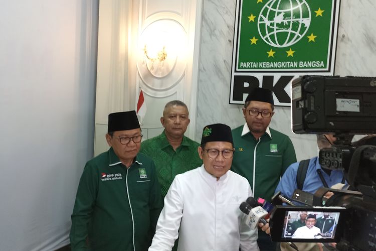 Ketua Umum PKB, Muhaimin Iskandar alias Cak Imin menyebut, saat banyak jemaah Nahdlatul Ulama (NU) atau Nahdiyin yang hidup miskin dan berpendidikan rendah, Minggu (5/2/2023).
