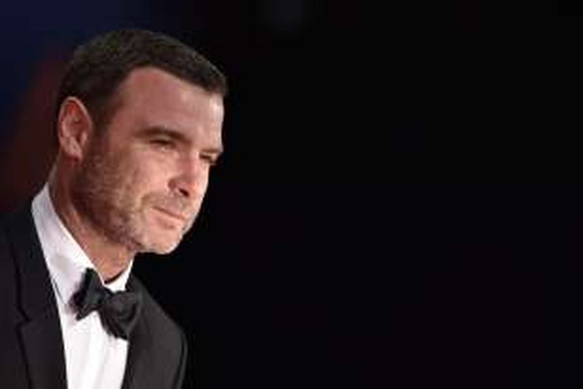 Aktor Liev Schreiber menghadiri pemutaran perdana film The Bleeder di Festival Film Venice ke-73 di Venice, Italia, Jumat (2/9/2016).