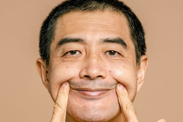 Kenali 2 Faktor Penuaan Kulit dan Cara Memperlambatnya