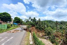 Proses Belajar SD di Tasikmalaya Terganggu Jalan Ambles, Kelas Digunakan Bergantian