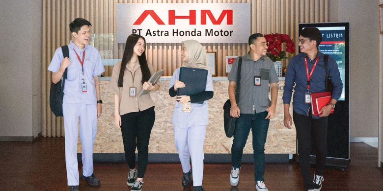 PT Astra Honda Motor (AHM) membuka sejumlah lowongan pekerjaan yang bisa dilamar oleh lulusan D3, D4, dan S1 dari beberapa jurusan. 