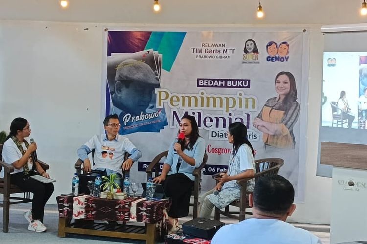 Serena Cosgrova Francis, saat berbicara dalam bedah buku Prabowo Pemimpin di Atas Garis, di Kota Kupang, Nusa Tenggara Timur (NTT), Selasa (6/2/2024). 