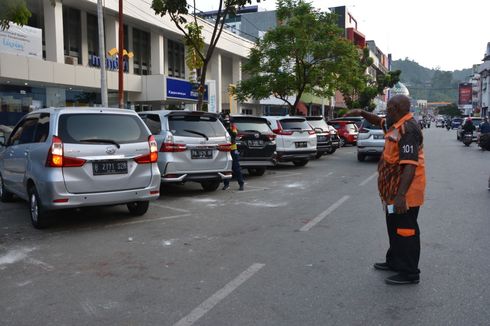 Kisah Juru Parkir di Jayapura, Anaknya Jadi Putra Papua Pertama yang Raih Adhi Makayasa AAL