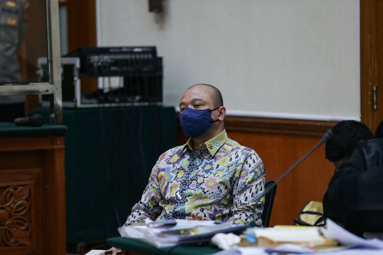 Foto stok: Terdakwa kasus peredaran narkotika jenis sabu Irjen Teddy Minahasa menjalani sidang di Pengadilan Negeri Jakarta Barat.