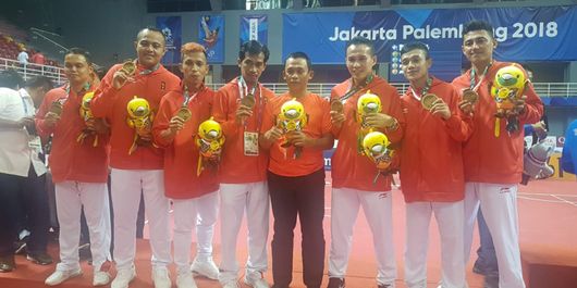Para pemain sepak takraw Asian Games 2018 asal Gorontalo saat memperoleh medali perunggu, Senin (27/8/2018).