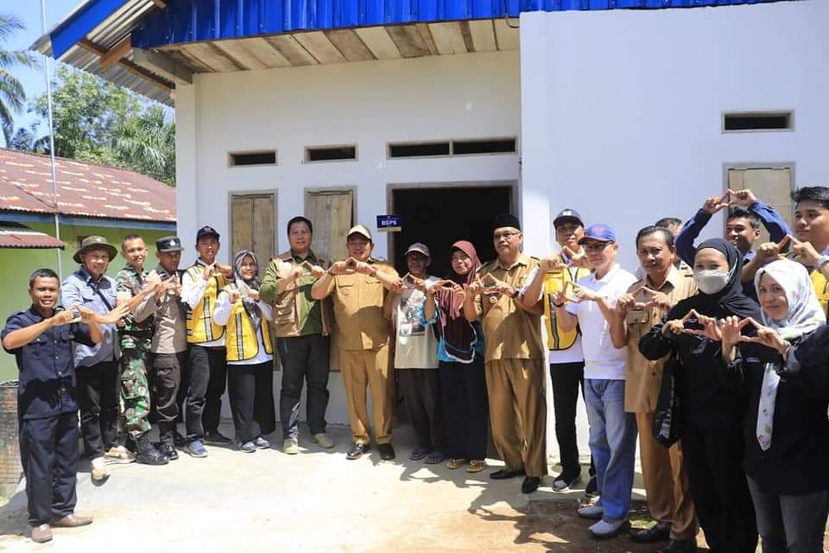Pemkab Seluma perbaiki ribuan RLTH untuk masyarakat.