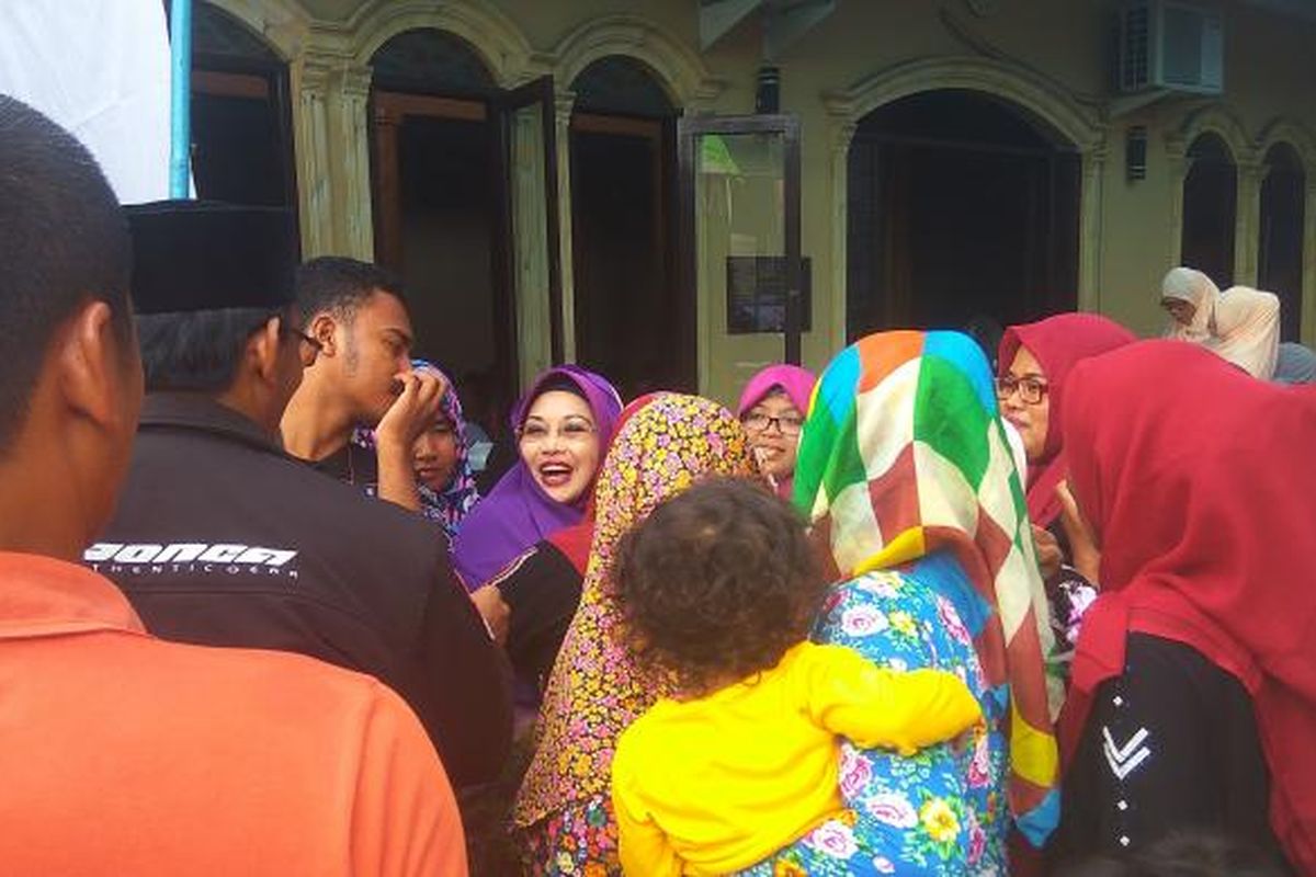 Sylviana Murni menghadiri acara maulid di Masjid Assaadah, Jatinegara Timur, Minggu (22/1/2017).