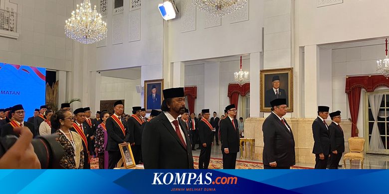 Jokowi Berikan Gelar Tanda Kehormatan untuk 64 Tokoh, Ada Prabowo, Airlangga hingga Surya Paloh