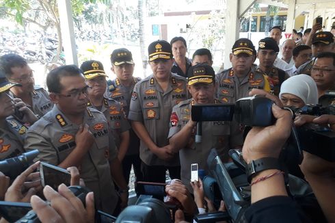 Polri Bantu Kebutuhan Hidup Keluarga Terduga Teroris Penyerang Polsek Wonokromo