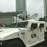 Antusias Warga Sambut Parade HUT ke-77 TNI, Dekati Kendaraan Tempur lalu Selfie