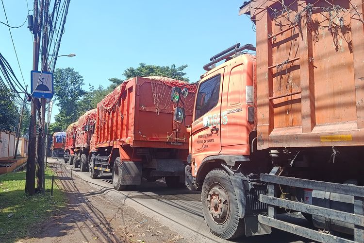 Di Balik Julukan Panas Bekasi, Ada Kehidupan yang Terus Berjalan