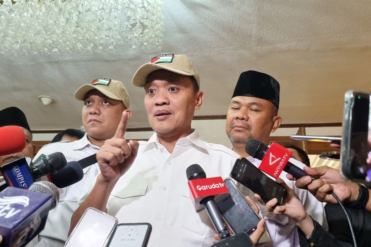 Wakil Ketua Umum Partai Gerindra Habiburokhman saat ditemui di Hotel Sahid, Jakarta Pusat, Minggu (5/11/2023). 