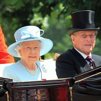 Ratu Elizabeth II dan suaminya, Pangeran Philip.