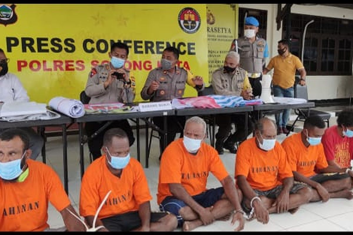 The men arrested for flying the Bintang Kejora flag during protests in Sorong, West Papua (27/11/2020)