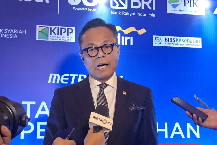 Dony Oskaria Beri Lampu Hijau KAI Impor KRL Bekas dari Jepang