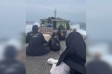 Viral, Video Pengiriman Logistik Pemilu Diterjang Ombak, Penumpang Kapal Ketakutan