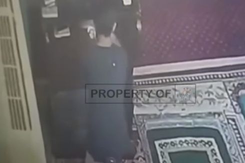 Remaja Curi Uang Rp 150.000 di Kotak Amal Masjid Wilayah Depok, Aksinya Terekam CCTV