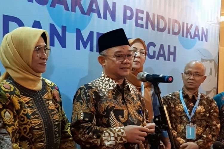 Kemendikdasmen Buka Peluang Rekrut Tenaga Pengajar Bidang 