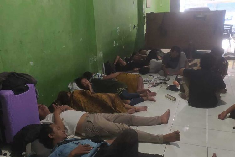 39 Pekerja asal Jawa Timur terlantar di Balikpapan, Kalimantan Timur