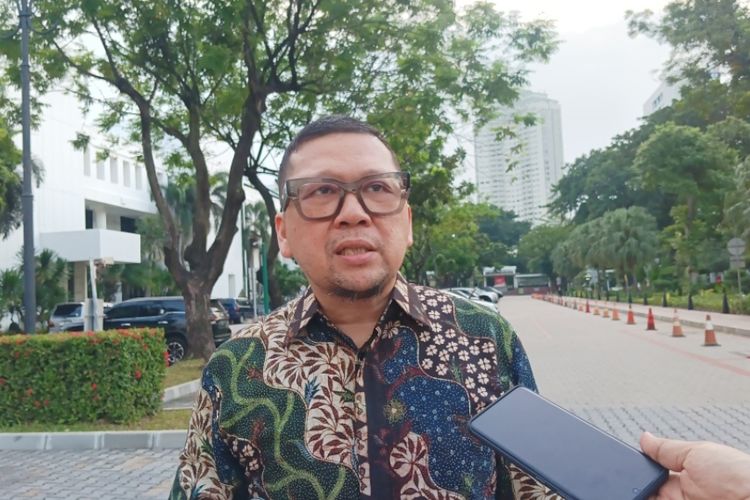 Ketua Komisi II DPR Ahmad Doli Kurnia di Kompleks Istana Kepresidenan, Jakarta, Kamis (25/4/2024).