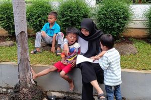 Sayang Tanpa Pamrih, Kisah Komunitas Satoe Atap Semarang Setia Dampingi Anak-anak Belajar