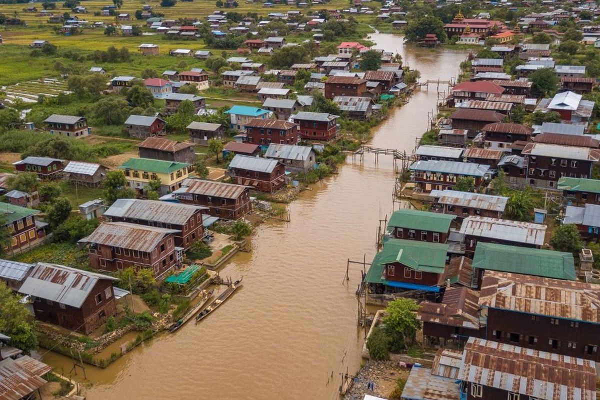 Ilustrasi banjir bandang.