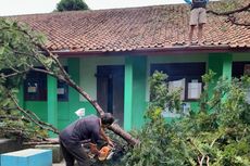 3 Rumah dan Sekolah di Sumedang Rusak Diterjang Puting Beliung