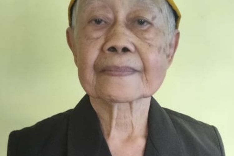 Sri Ngestoe Padinah, seorang gerilyawan wanita dari Magetan yang ikut melakukan perang melawan upaya agresi militer Belanda di Magetan pad tahun 1948.
