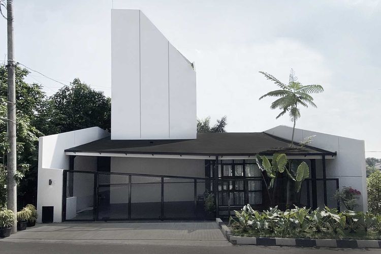 Rumah minimalis kontemporer karya Aaksen Responsible Aarchitecture 