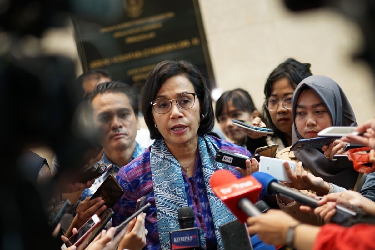 Menteri Keuangan Sri Mulyani Indrawati seusai menyampaikan pokok-pokok kebijakan fiskal tahun anggaran 2020 dalam Rapat Paripurna ke 17 DPR, di Kompleks Parlemen, Senayan, Jakarta, Senin (20/5/2019).