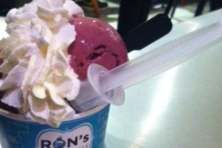 Red Velvet, salah satu es krim favorit pelanggan di Ron’s Laboratory