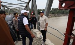 Mendagri Tinjau Infrastruktur Jembatan Terdampak Bencana di Bireuen
