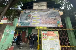 Gerbang SDN 026 Bojongloa Digembok Ahli Waris, Wali Kota Bandung Pasang Badan untuk Relokasi Siswa