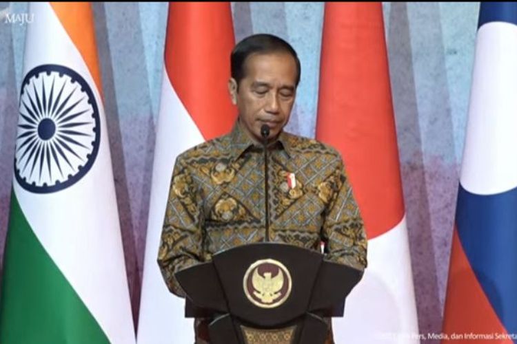 Presiden Joko Widodo saat menerima Menlu ASEAN, ASEAN Plus Three (APT), EAS, dan ARF, di Hotel Shangri La, Jakarta Pusat, Jumat (14/7/2023).