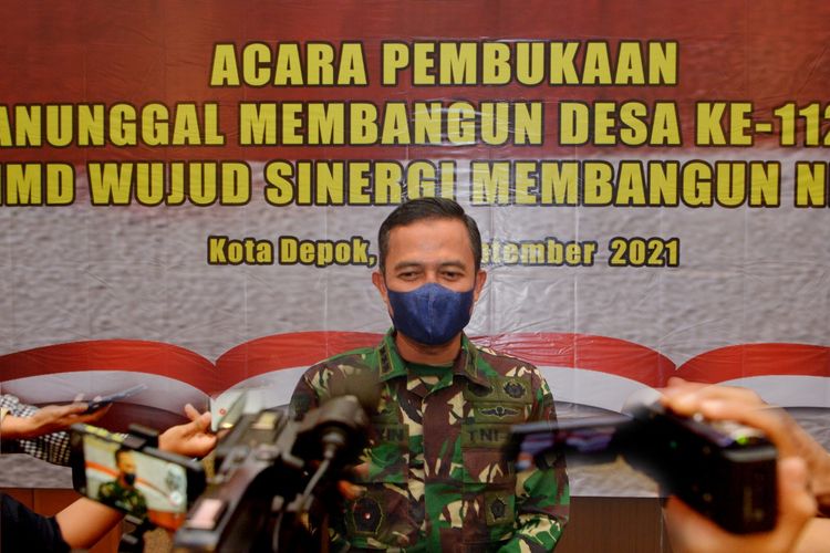 Kepala Penerangan Kodam Jaya Kolonel Arh Herwin Budi Saputra mengatakan, kegiatan TMMD sebagai bentuk partisipasi TNI di tengah masyarakat.