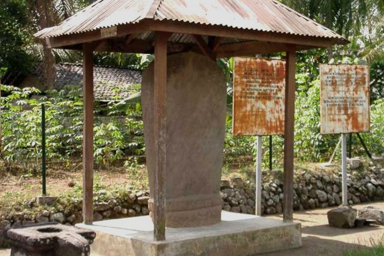 Foto : 7 Peninggalan Kerajaan Kediri Beserta Gambarnya Halaman 7