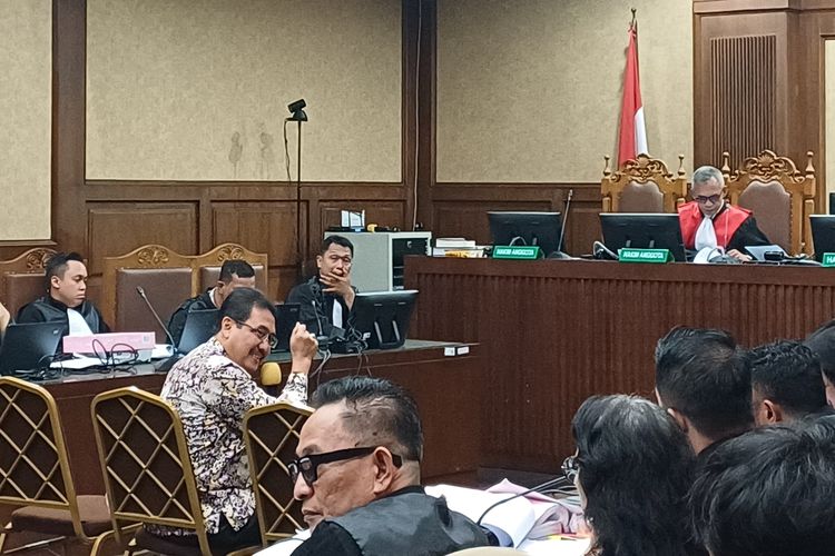 Dicecar Arteria Dahlan, Guru Besar Unsoed: Gratifikasi Sumber Kejahatan, tapi Dianggap Rezeki Anak Saleh
