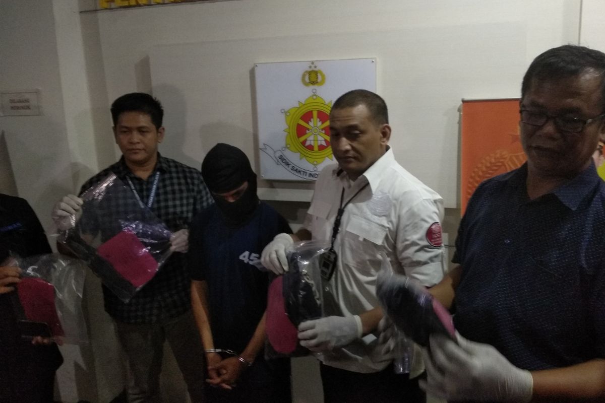 Pria yang dibunuh di Cawang diketahui mengalami kelainan seksual, Rabu (18/4/2018)