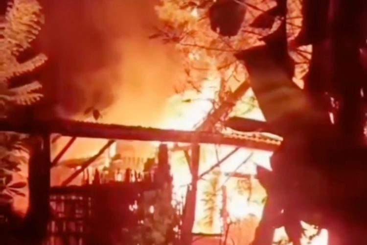 Ditinggal Sendirian, Kakek Lansia di Ngawi Tewas Saat Rumah Terbakar