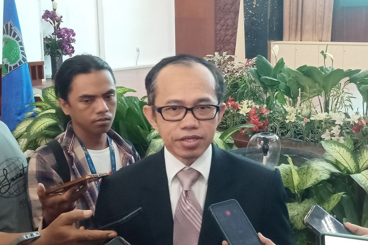 Rektor Universitas Andalas (Unand) terpilih Efa Yonnedi saat ditemui di Unand, Padang, Sumbar, Selasa (31/10/2023). 