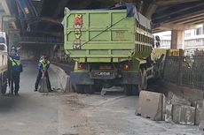 Truk Pasir Tabrak Separator Transjakarta di Jaktim, Sopir Diduga Serangan Jantung