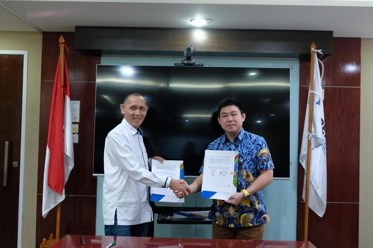 PT Pertagas Niaga (PTGN) bekerja sama dengan PT Likuid Nusantara Gas untuk mengupayakan ketersediaan liquified natural gas (LNG) bagi kebutuhan konsumen di Pulau Jawa, Bali, dan sekitarnya di Kantor Pusat PTGN, Kamis (15/2/2024). Penandatanganan dilakukan President Director PTGN Aminuddin dan Direktur Utama PT Likuid Nusantara Gas Wira Rahardja.
