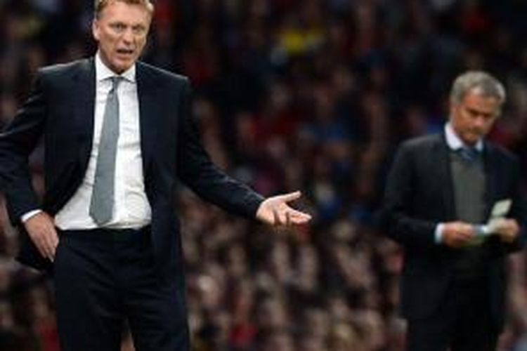 Manajer Manchester United, David Moyes, dan Manajar Chelsea, Jose Mourinho. 