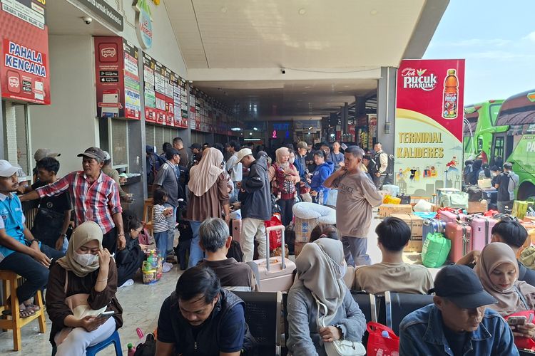 Arus Mudik Memuncak, Terminal Kalideres Dipadati Penumpang